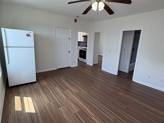 4th image of 189 Belleville Ave #3