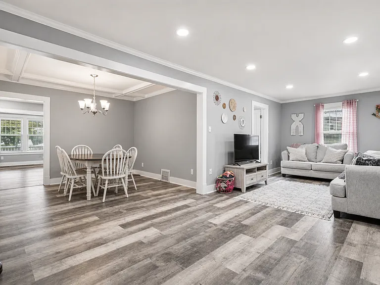 417 N Main St #A — Photo 5