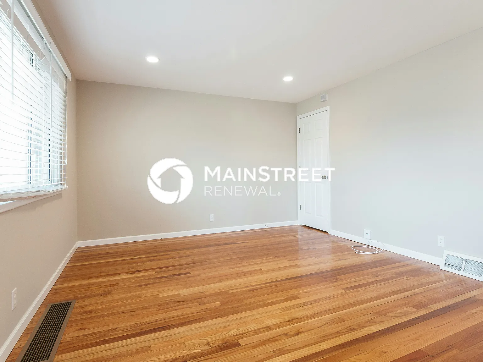 10401 Trask Dr — Photo 3