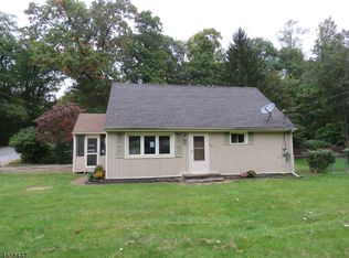 83 Birch Dr, Vernon, NJ 07462