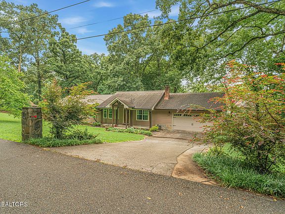 4th image of 1601 Garland Rd