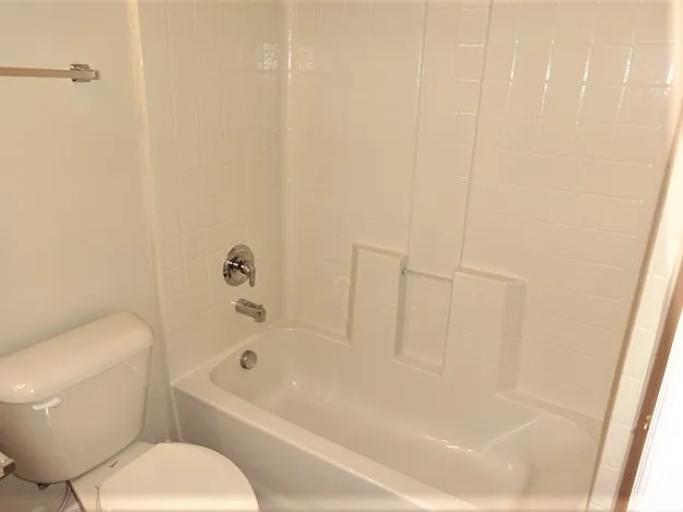2170 Savannah Oaks Ln — Photo 14
