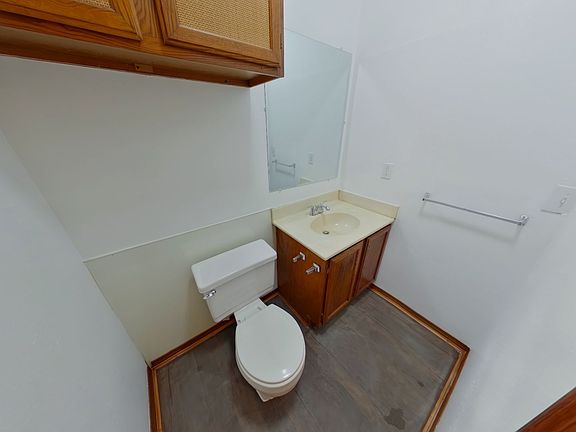 3rd image of 3233 S Illinois Ave APT 4