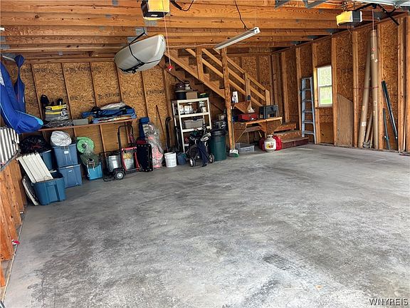 5th image of 720 Kennedy Rd