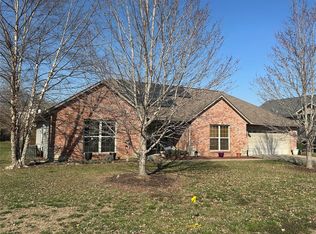 210 Oak Creek Dr, Jackson, MO 63755