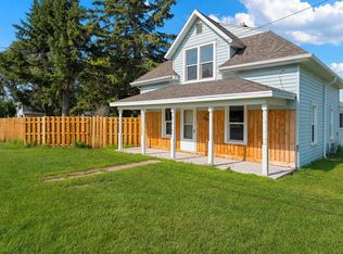 711 Hall Hay St, Crivitz, WI 54114