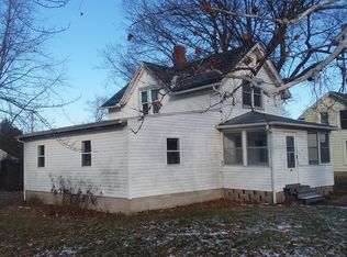 215 E Concord St, Sheldon, IL 60966