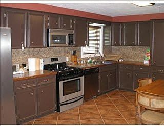 1st image of 908 Garden Ln