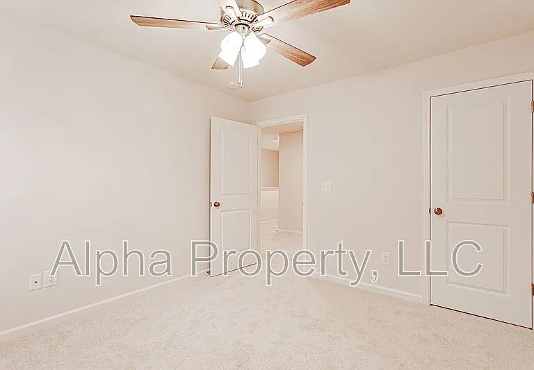 147 Clingstone Trl — Photo 15