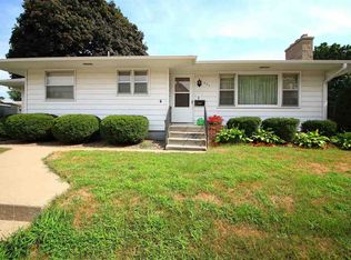 250 13th Ave N, Clinton, IA 52732