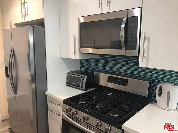 3rd image of 2314 Pacific Ave