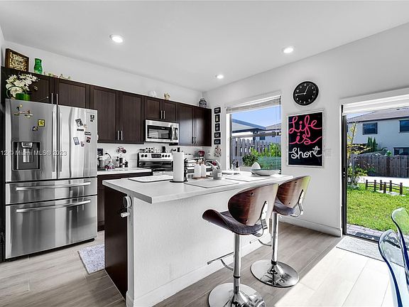 4th image of 25225 SW 109th Ave #0