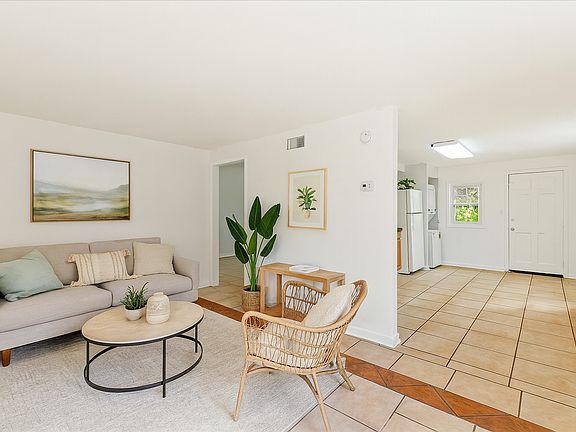 2nd image of 1861 Ivy Ln #3