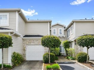 22 Outlook Cir, Pacifica, CA 94044