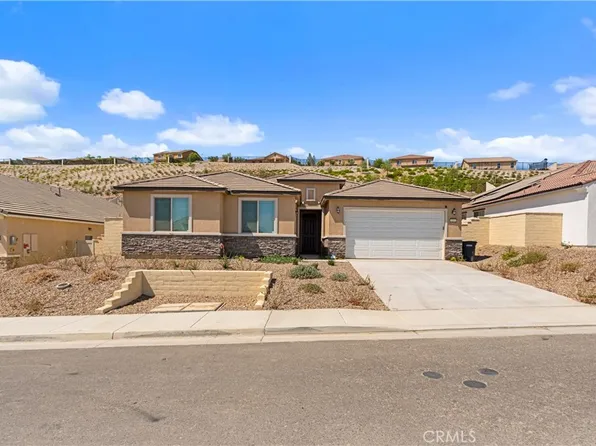 4061 Hudson Ln, Lake Elsinore, CA 92530