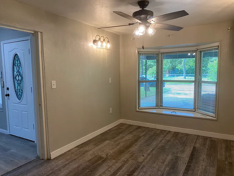 2242 Piedmont Pl — Photo 8