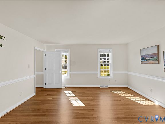 4th image of 12801 Vogt Ave