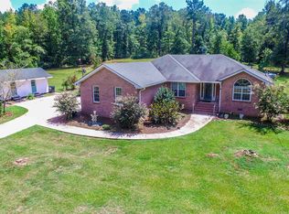 451 Beaver Chase Ln, Gay, GA 30218