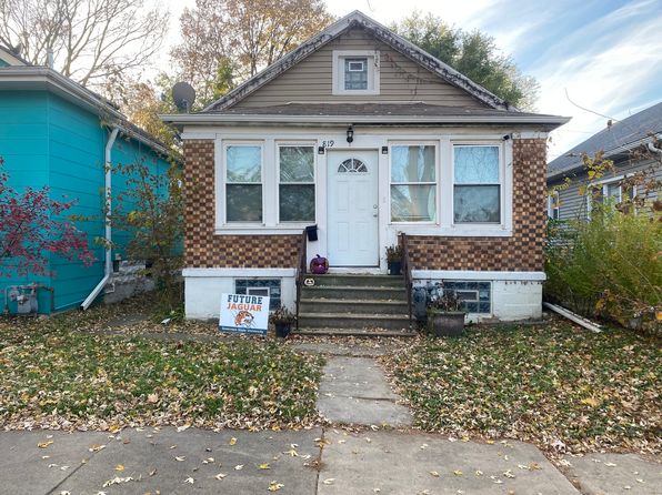 819 Elizabeth St, Joliet, IL 60435