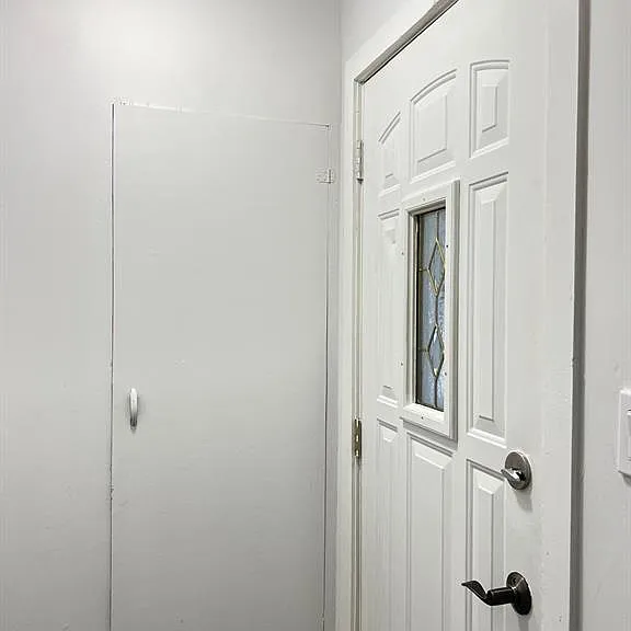 1058 California Ave — Photo 4