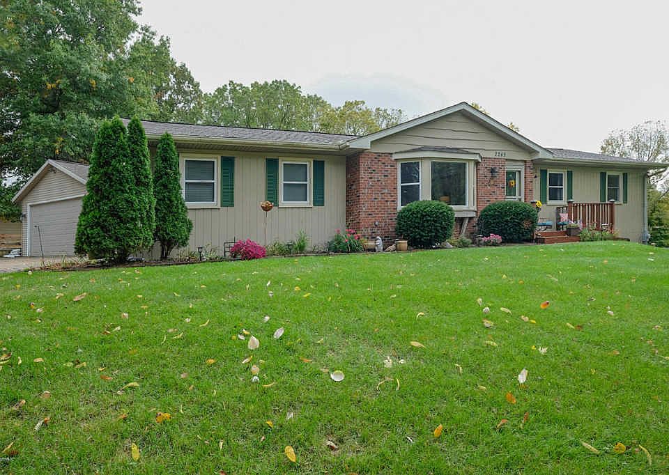 1st image of 2249 W Gleneagle Dr