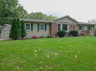 2249 W Gleneagle Dr, Kalamazoo, MI 49048
