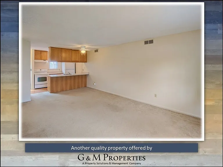 553 Eastbrooke Ln — Photo 5