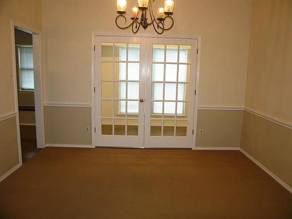 4th image of 3744 Rolling Meadows Dr