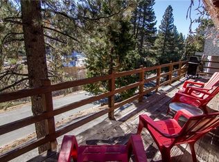 33320 Lakeside Dr, Green Valley Lake, CA 92341