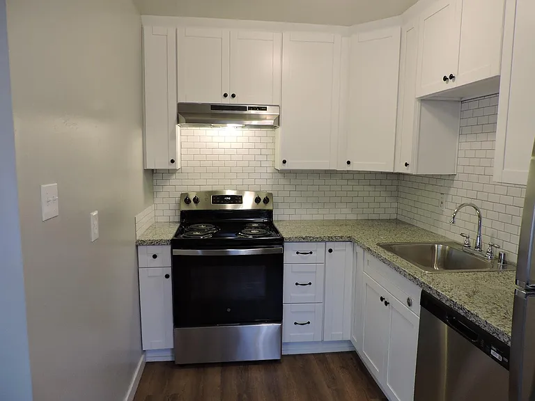2722 U St #3 — Photo 6