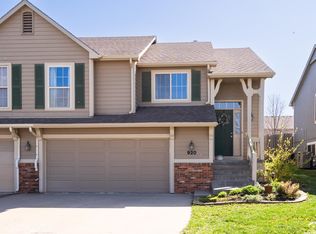 920 Deer Ridge Ct, Baldwin City, KS 66006