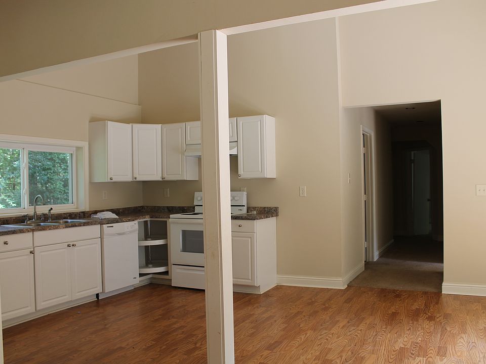 2nd image of 260 Old 82 Rd