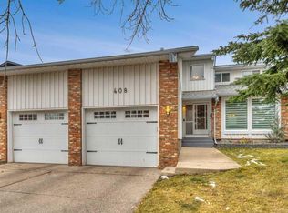 408 Woodside Rd SW, Calgary, AB T2W3J7