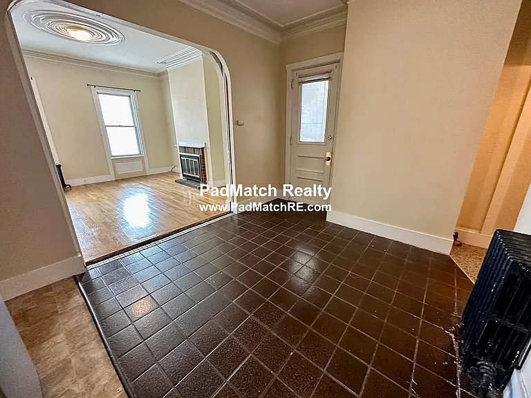 381 Dorchester St #1A — Photo 9