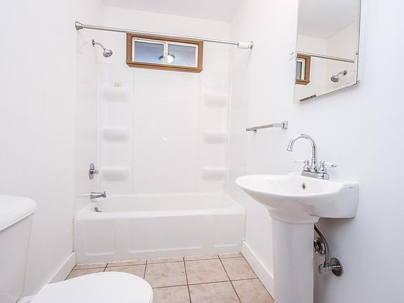 5th image of 518 E 22nd St APT 1