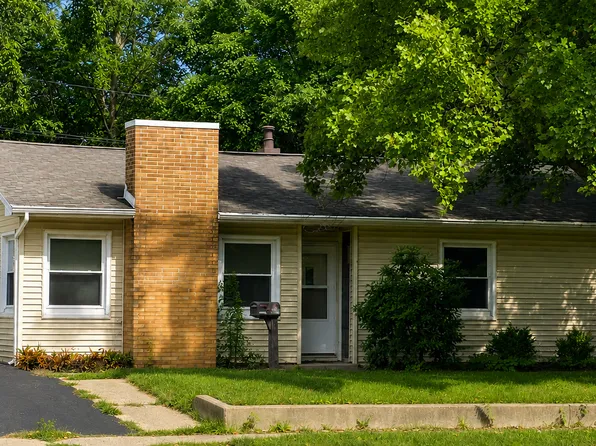 1002 S Mattis Ave, Champaign, IL 61821