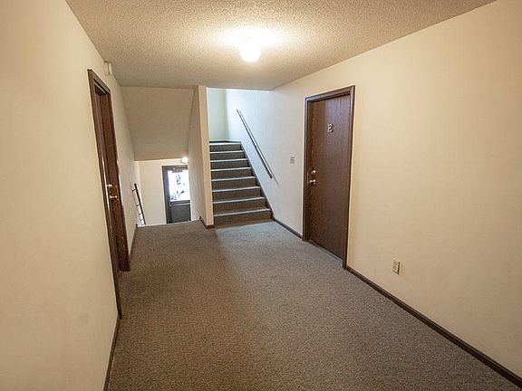 3rd image of 506 Columbia Dr APT G
