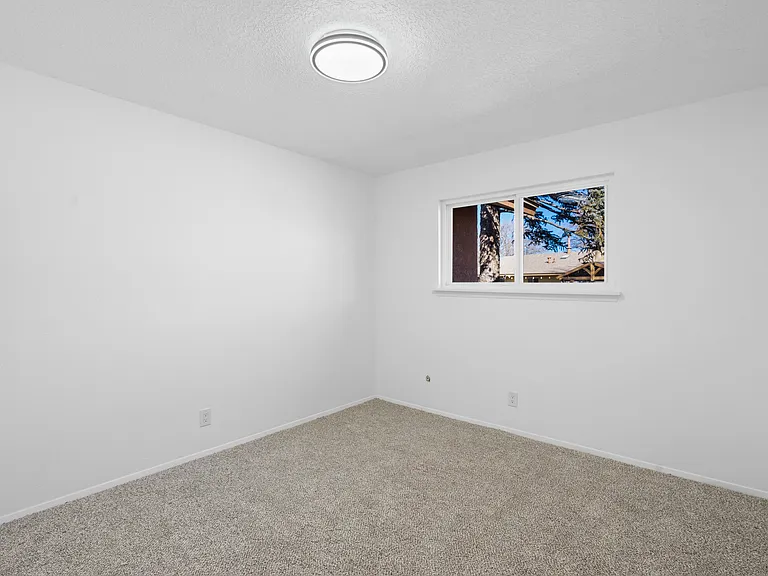 6321 Leslie Pl NE — Photo 15
