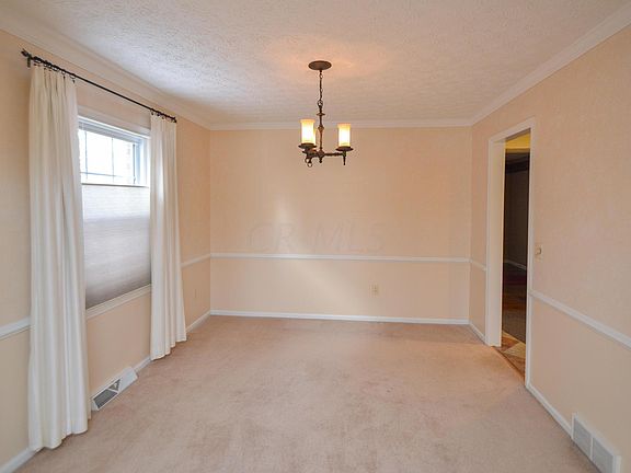 3rd image of 4093 Roselea Pl
