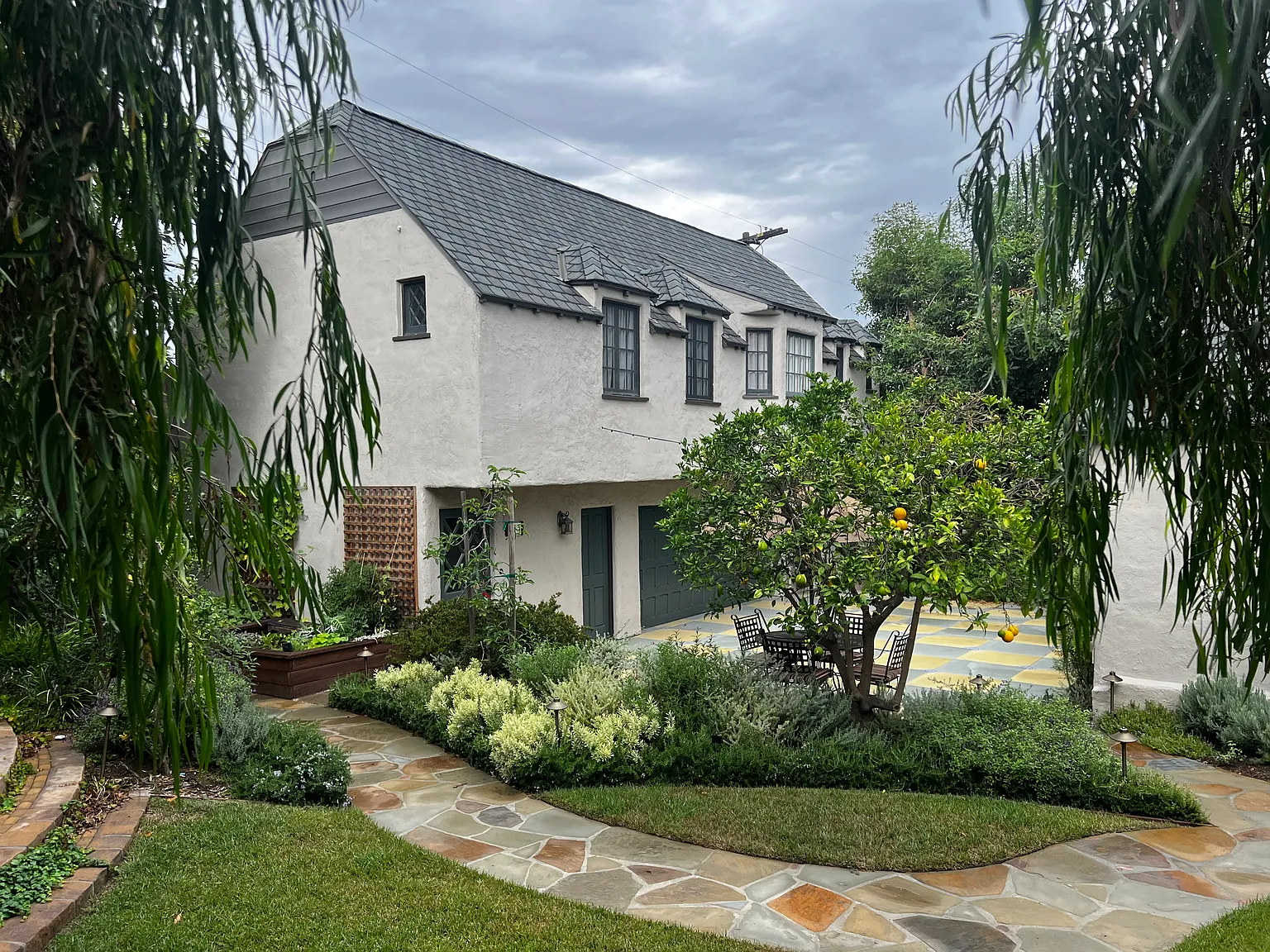943 S Sierra Bonita Ave — Photo 1