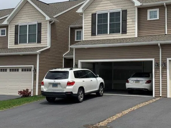 209 Sage Blvd, Middletown, PA 17057