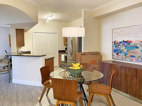 4th image of 12965 Positano Cir APT 205