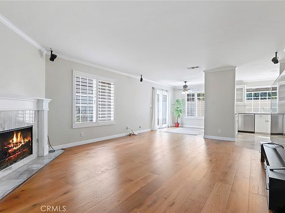 3rd image of 3327 California Ave