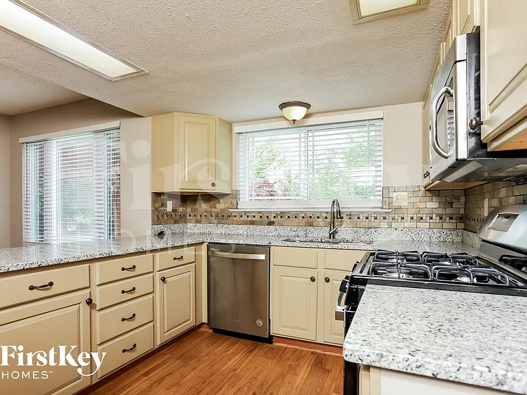 16263 Fullerton Meadows Dr — Photo 5
