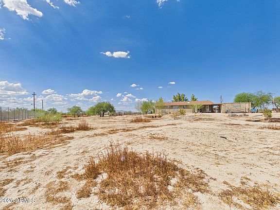 4th image of 20117 W NARRAMORE Road