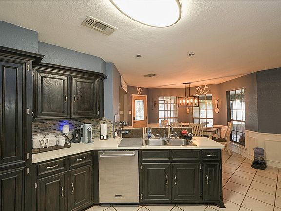 4th image of 316 Raintree Ln