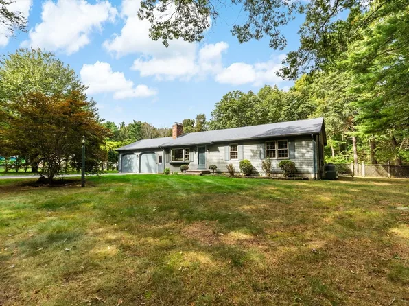 1525 N Hixville Rd, Dartmouth, MA 02747
