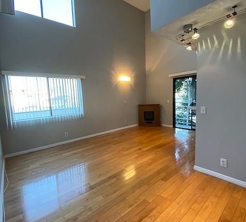 5th image of 1200 N Orange Dr #205