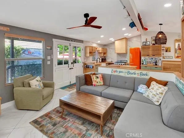209 Tremont Dr, Newport Beach, CA 92660