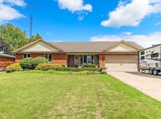 4 Donjon Blvd, Norfolk County, ON N0A 1N7